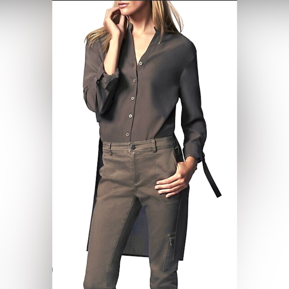 b new york High-Low Square Hem Top